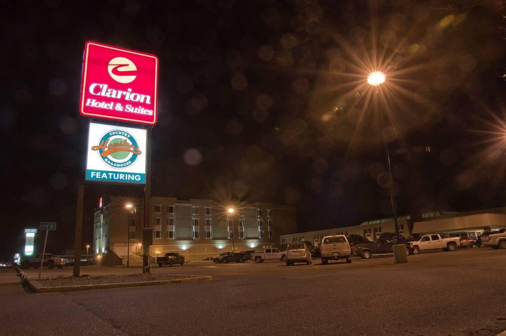 Clarion Hotel&Suites Brandon Exterior foto