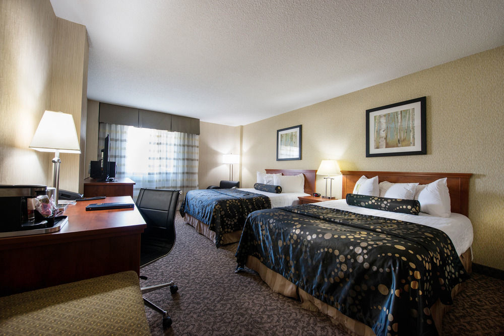 Clarion Hotel&Suites Brandon Exterior foto